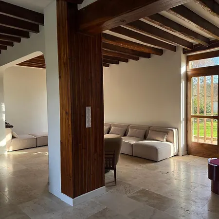 Semesterbostad Maison Grenat Sejour D Exception Pour 10 Personnes